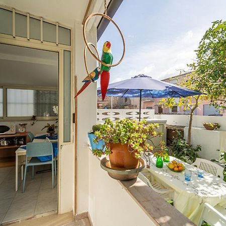 Monolocale Gio Apartman Carbonia Kültér fotó