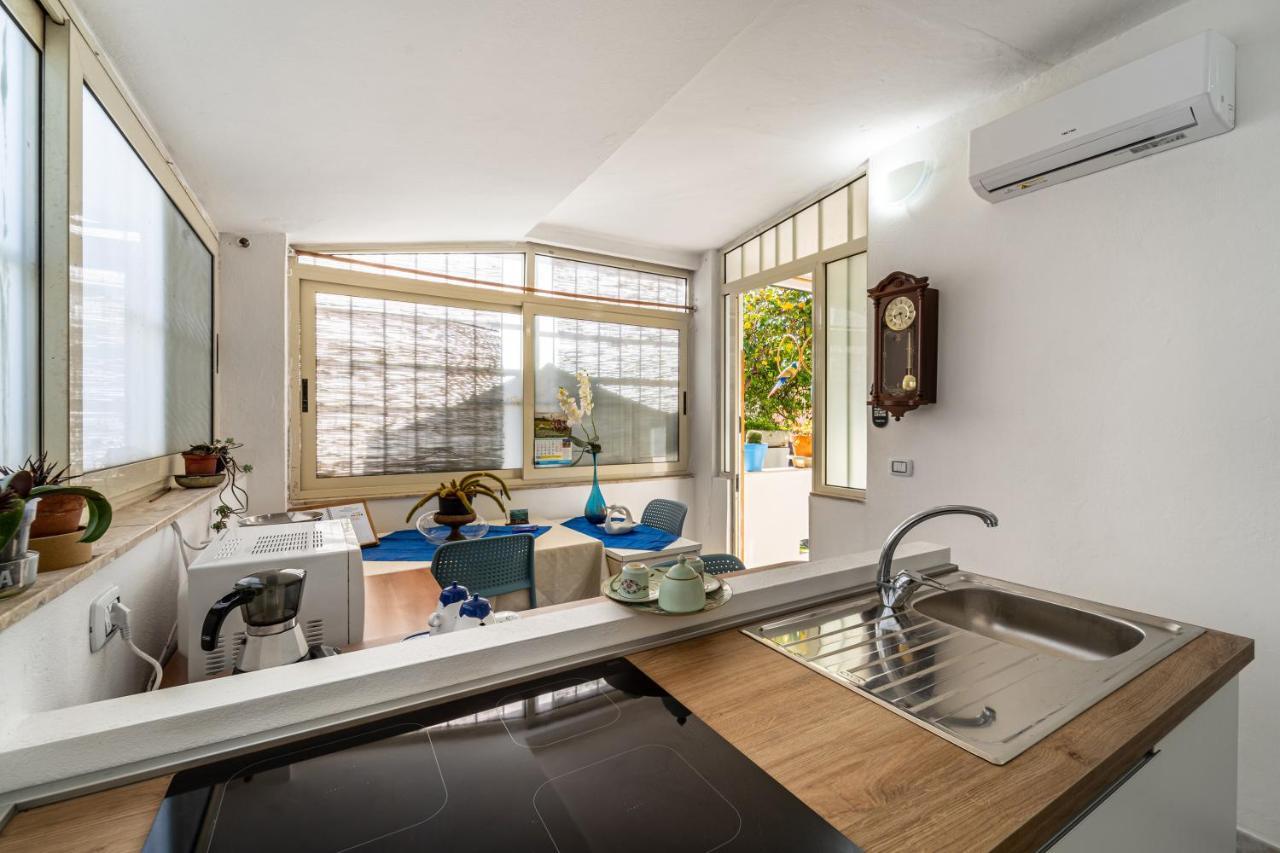 Monolocale Gio Apartman Carbonia Kültér fotó